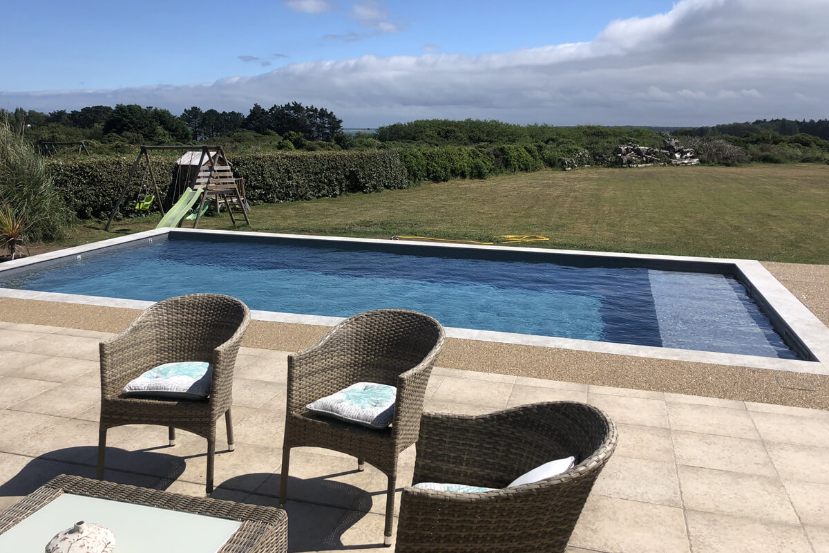 Livraison : Piscine volet immergé - Morbihan