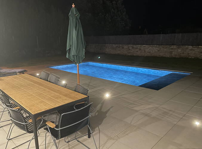 piscine-morbihan-eclairage-nuit-mgw-piscines